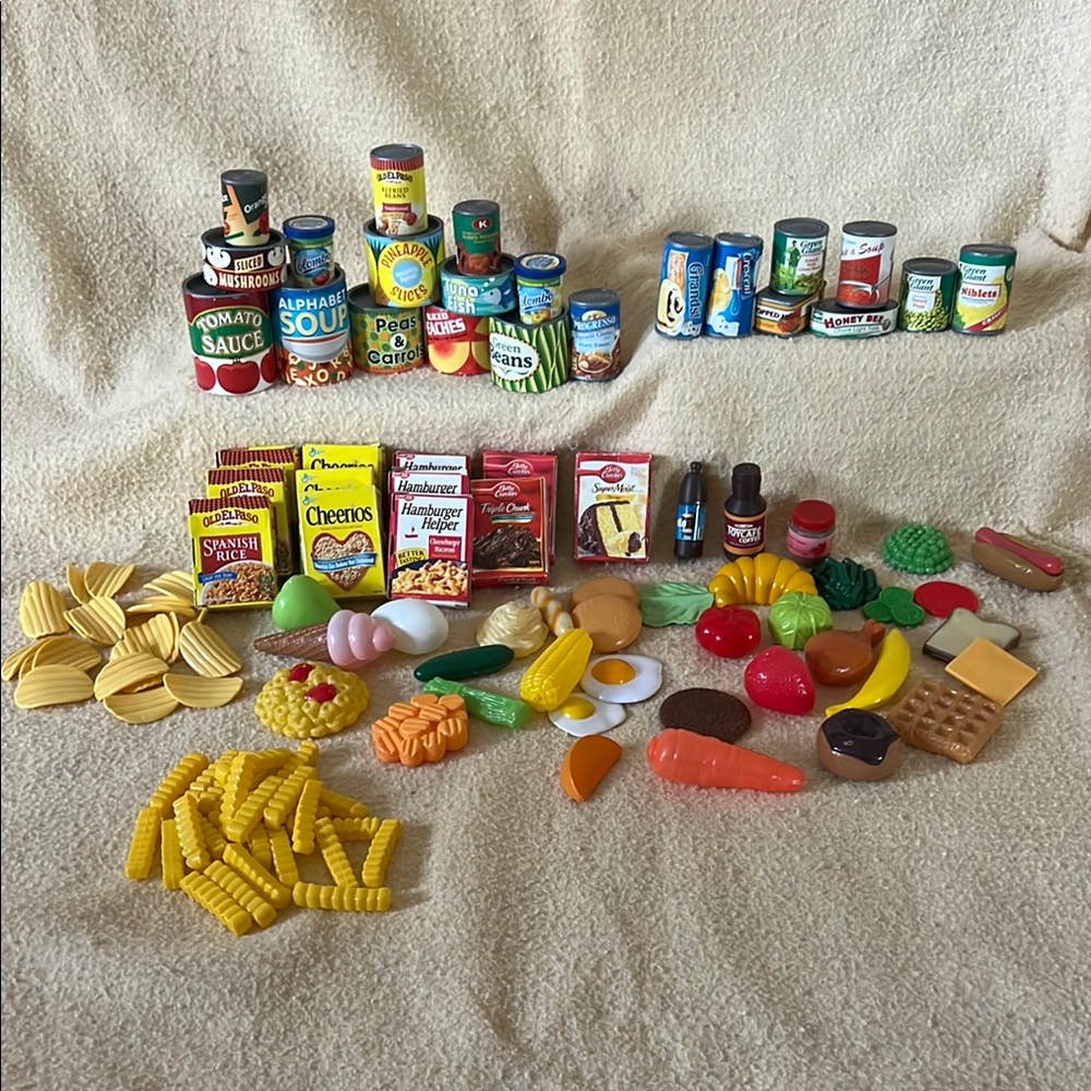 Assorted Play Food Set